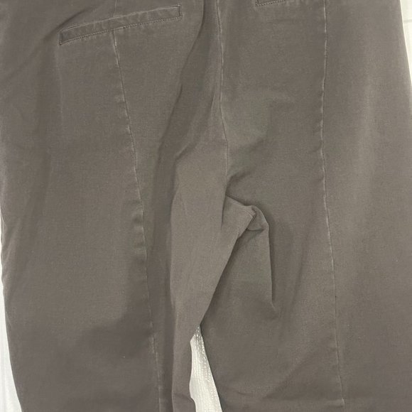 Isaac Mizrahi Live! Regular 24/7‎ Denim Boot Cut Fly Front Jeans A279252 Grey 14 - Picture 5 of 7